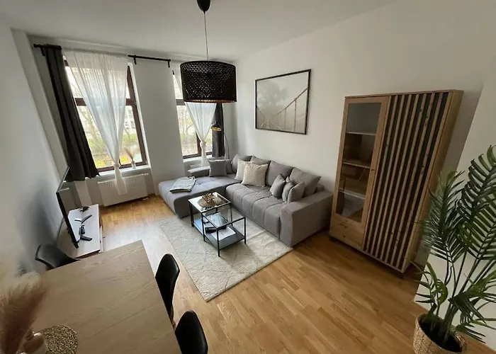#Attraktive Altbauwohnung Im Leipziger Zentrum 1 Og Links